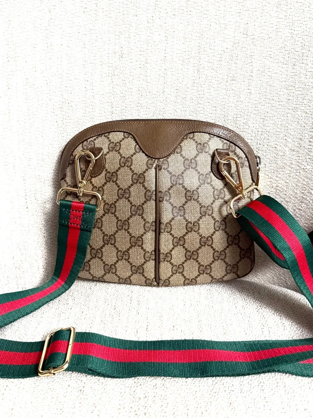 Authentic Gucci brown monogram supreme canvas crossbody bag red green accents GG